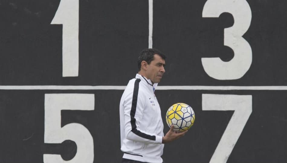 TEMPO REAL: Corinthians faz último treino antes de encarar o Cruzeiro