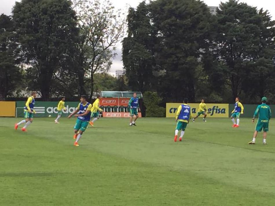 TEMPO REAL: Palmeiras faz último treino antes de jogo pela Copa do Brasil
