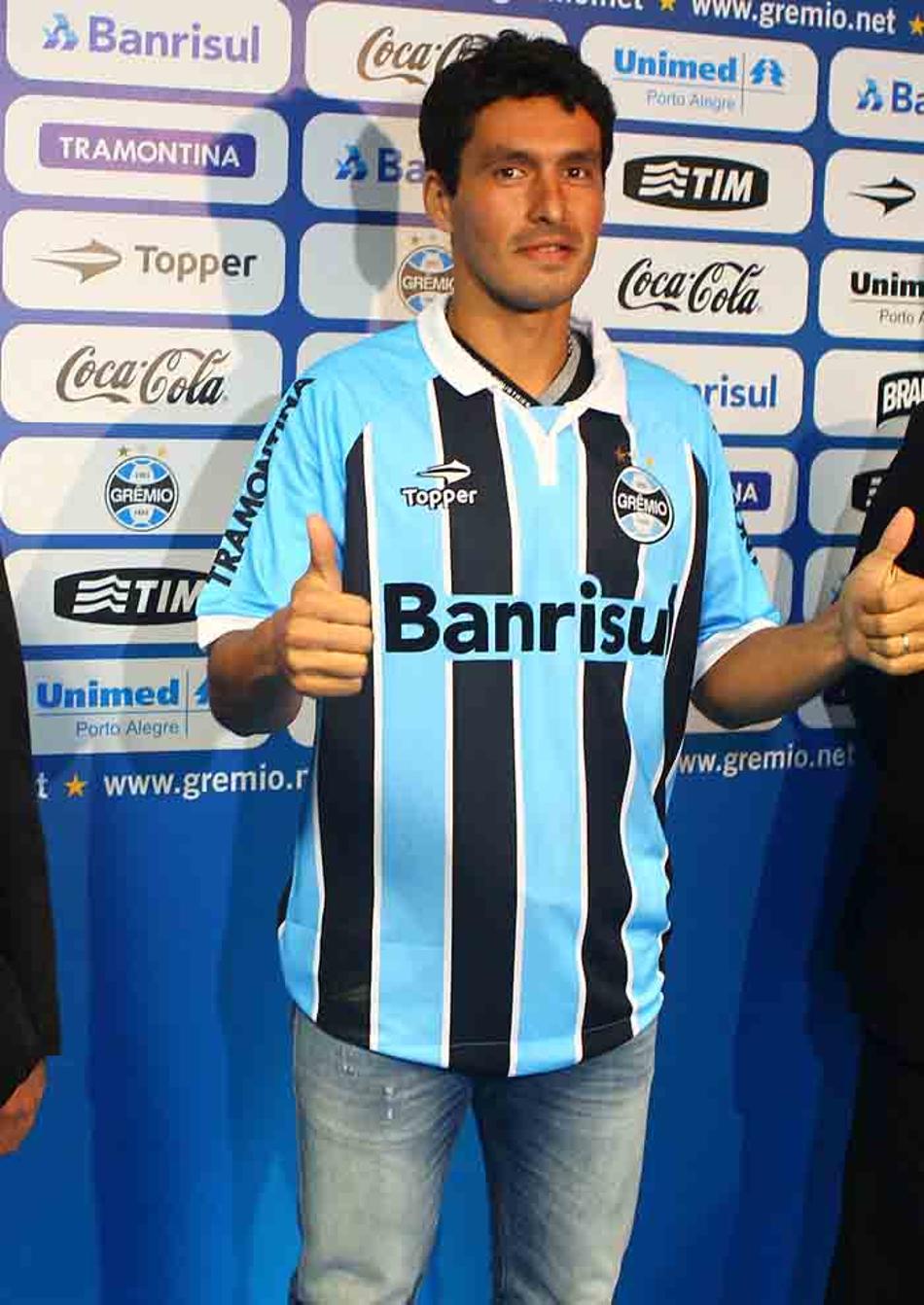 Ex-Volante do Grêmio vai disputar a Libertadores por gigante sul-americano