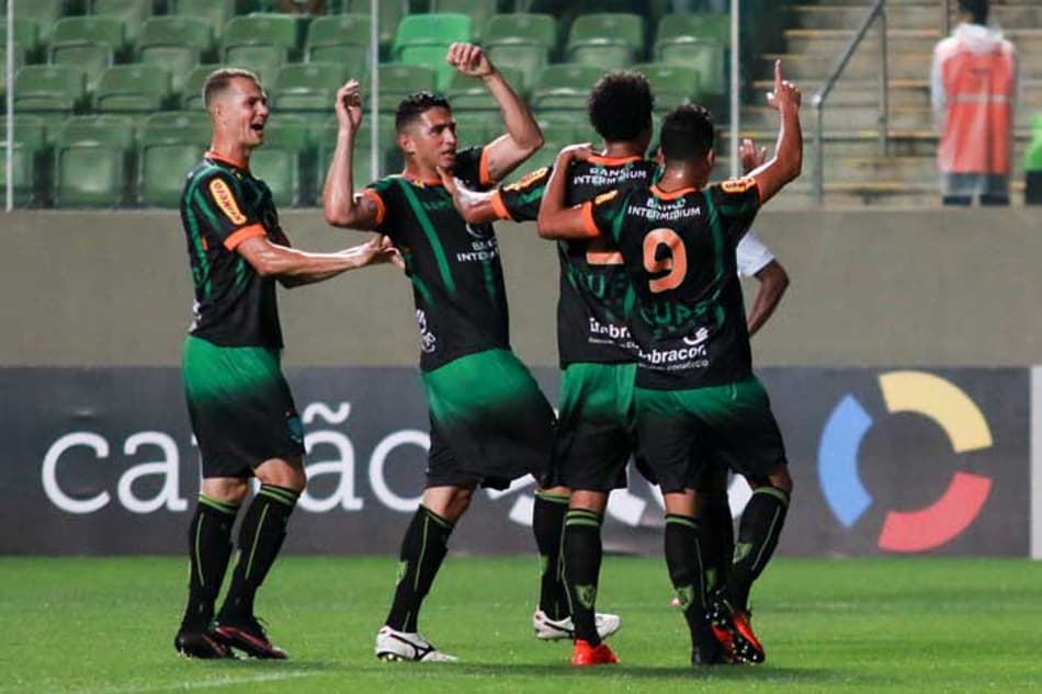 América-MG volta aos treinamentos nesta terça-feira em busca de sonho