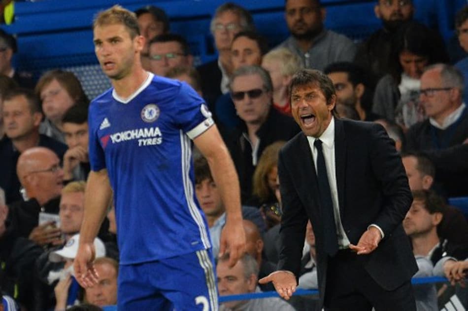 Em queda na tabela, Chelsea busca reação contra o Hull City