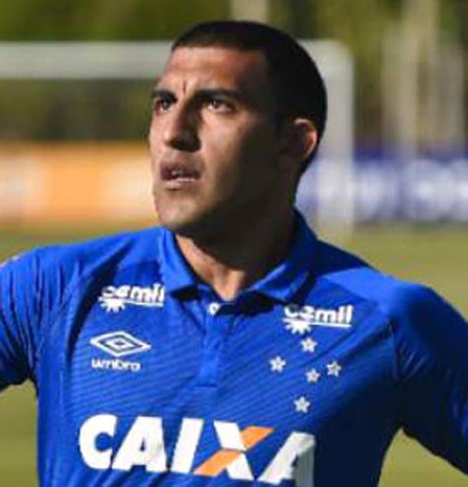 Reivindicação de Ábila por mais tempo em campo é bem vista pelo Cruzeiro