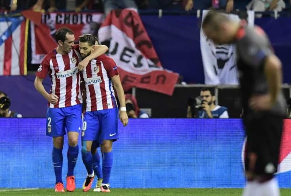 Atlético dá aula de futebol e volta a derrotar o Bayern na Champions