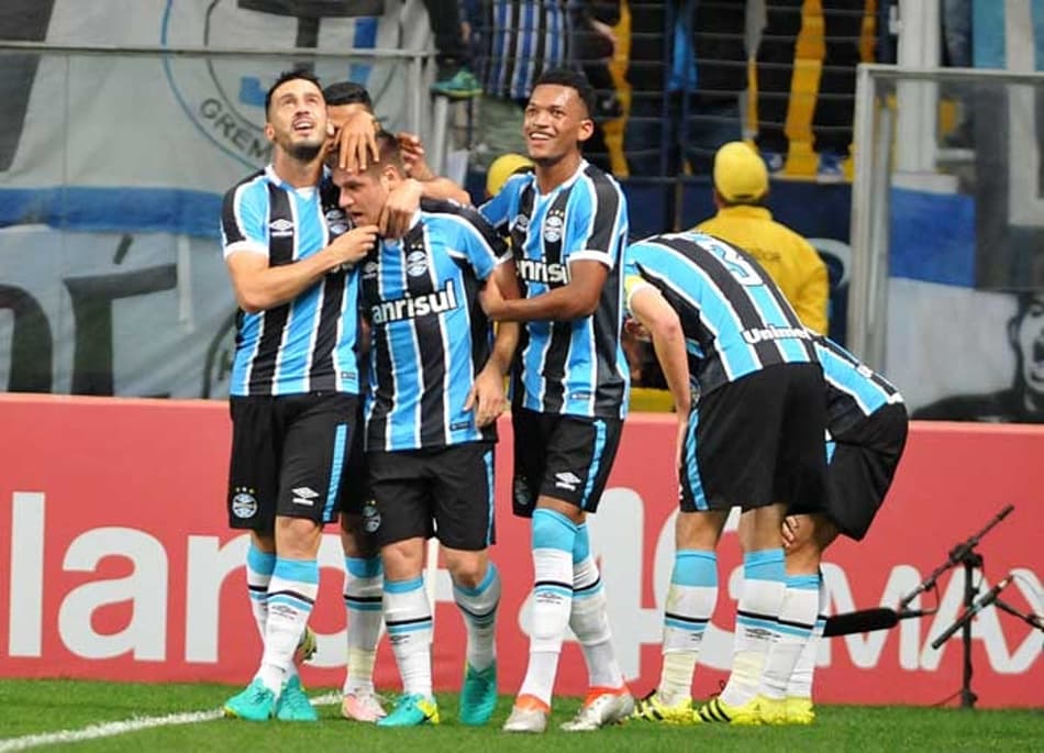 Grêmio supera o Palmeiras pela ida das quartas. Siga os vestiários!