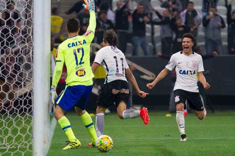 Números da Bola: Estatísticas de Corinthians 2×1 Cruzeiro