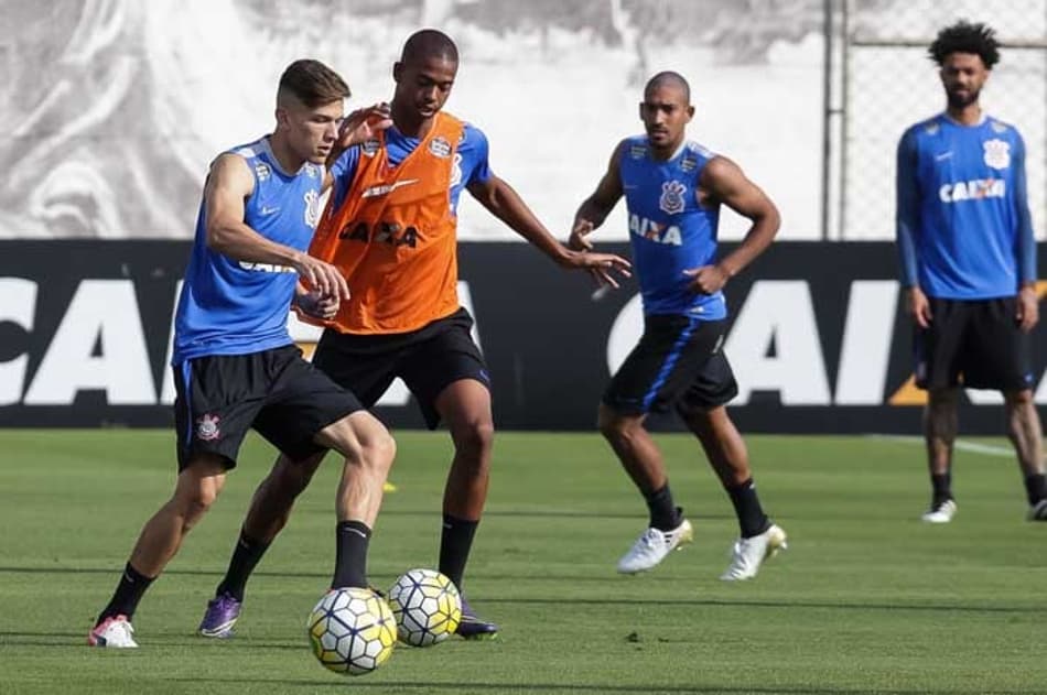 AO VIVO! Siga o último treino do Corinthians antes de pegar o Bota