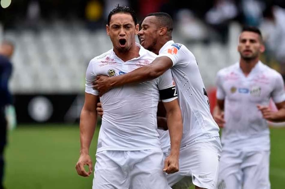 Santos supera o Furacão e segue no G4 do Brasileiro. Siga o pós-jogo!