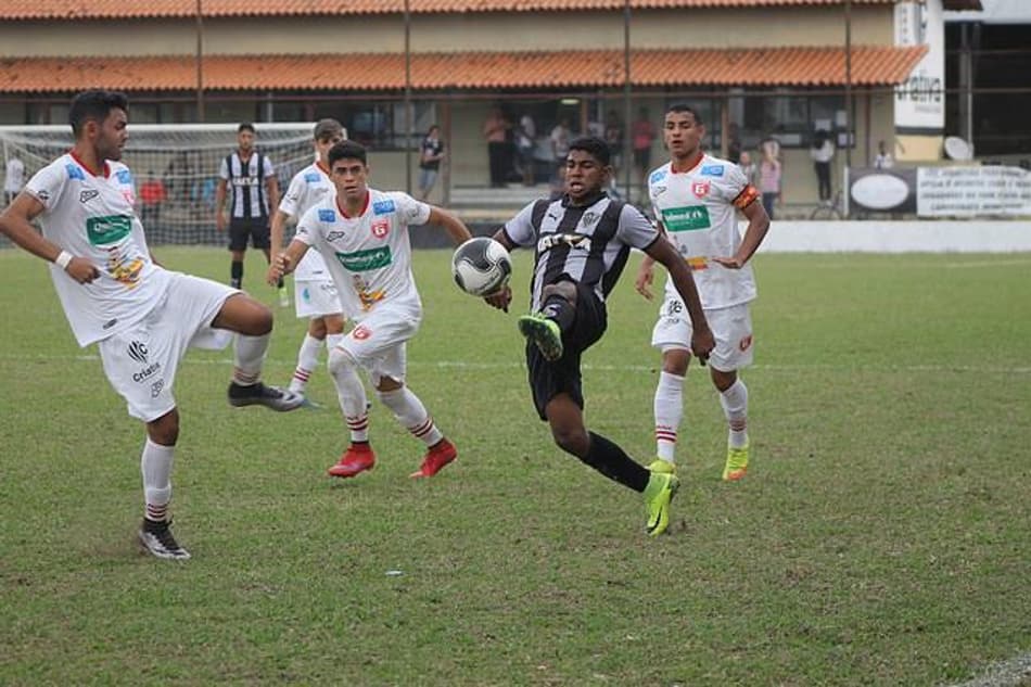 Após três meses, Capixaba volta a ser relacionado e comemora retorno