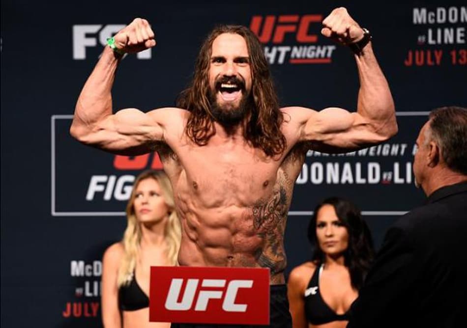 Lutador do UFC morre por suspeita de overdose na Flórida (EUA)