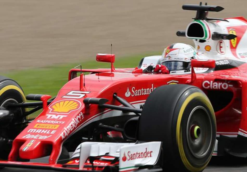 Vettel: "Não estou satisfeito com equilíbrio do carro"