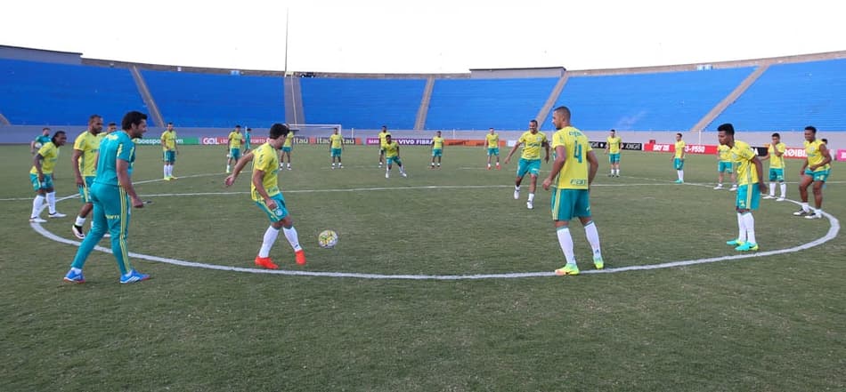 Palmeiras treinou no Estádio do Café neste sábado