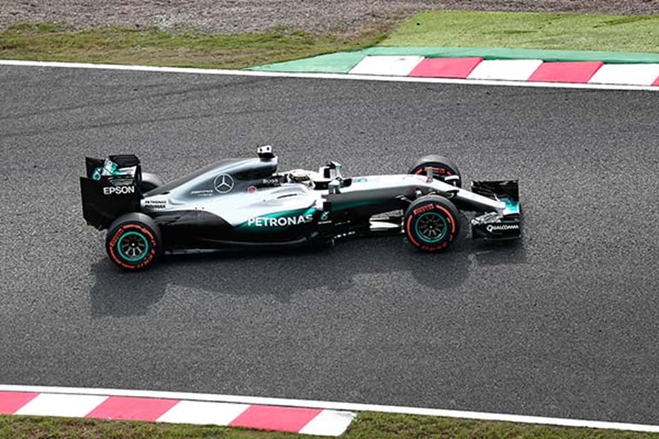 Hamilton mantém otimismo apesar de ter perdido mais terreno