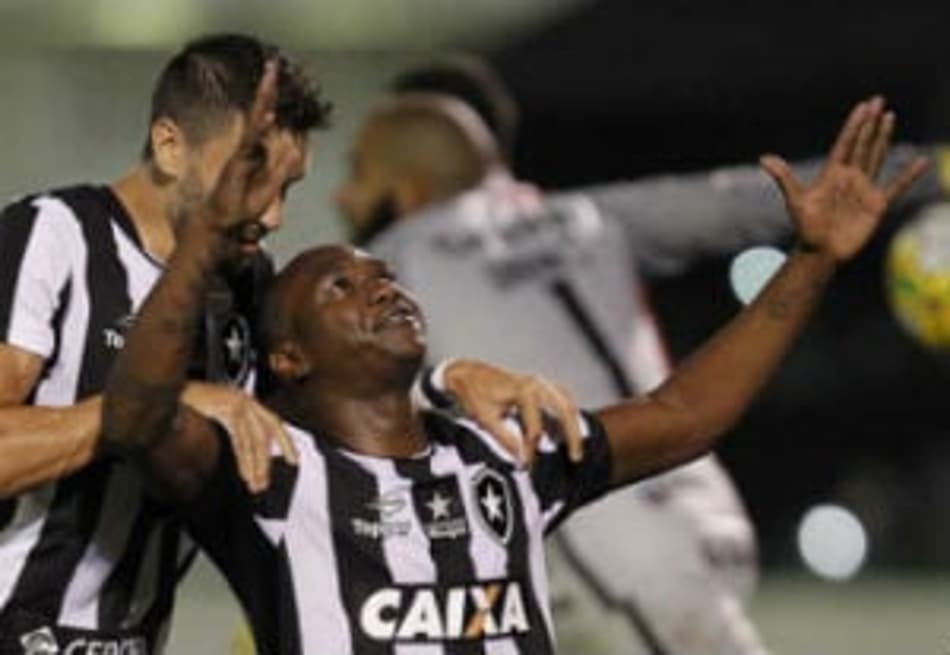TEMPO REAL! Botafogo derrota o Internacional e está no G6. Pós-jogo!