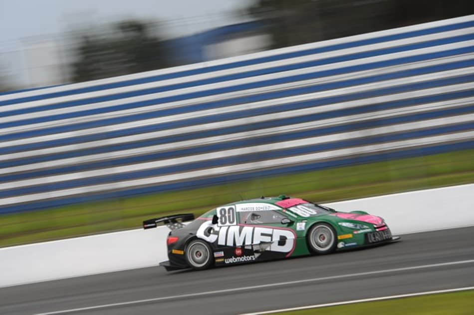 Marcos Gomes lidera treino de sexta-feira em Curitiba