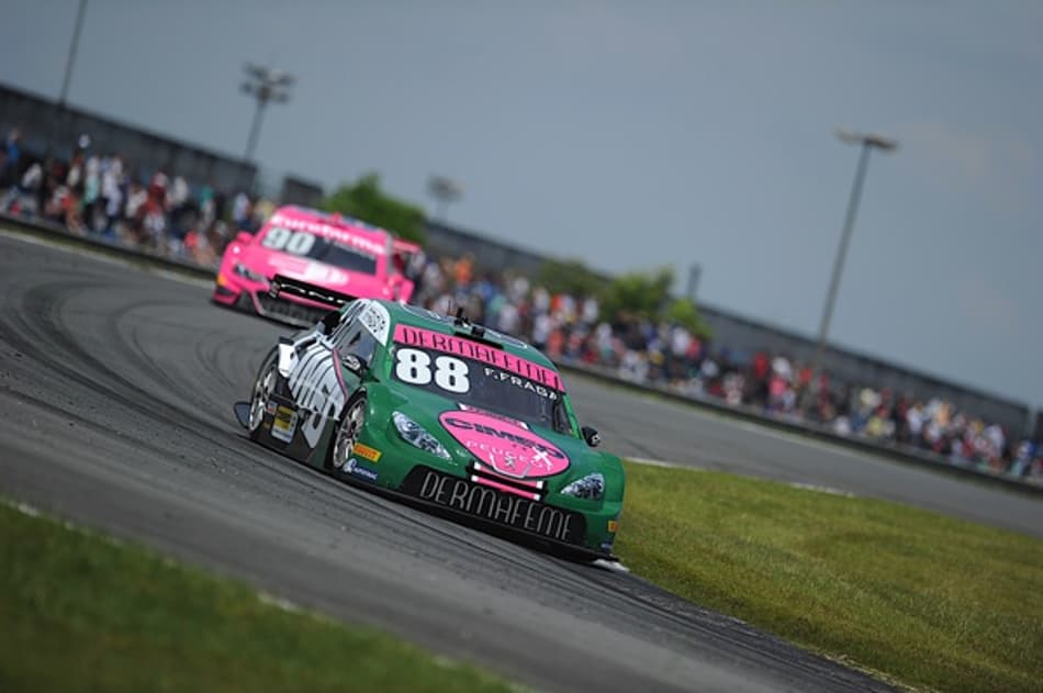 Fraga e Camilo vencem na rodada dupla de Curitiba