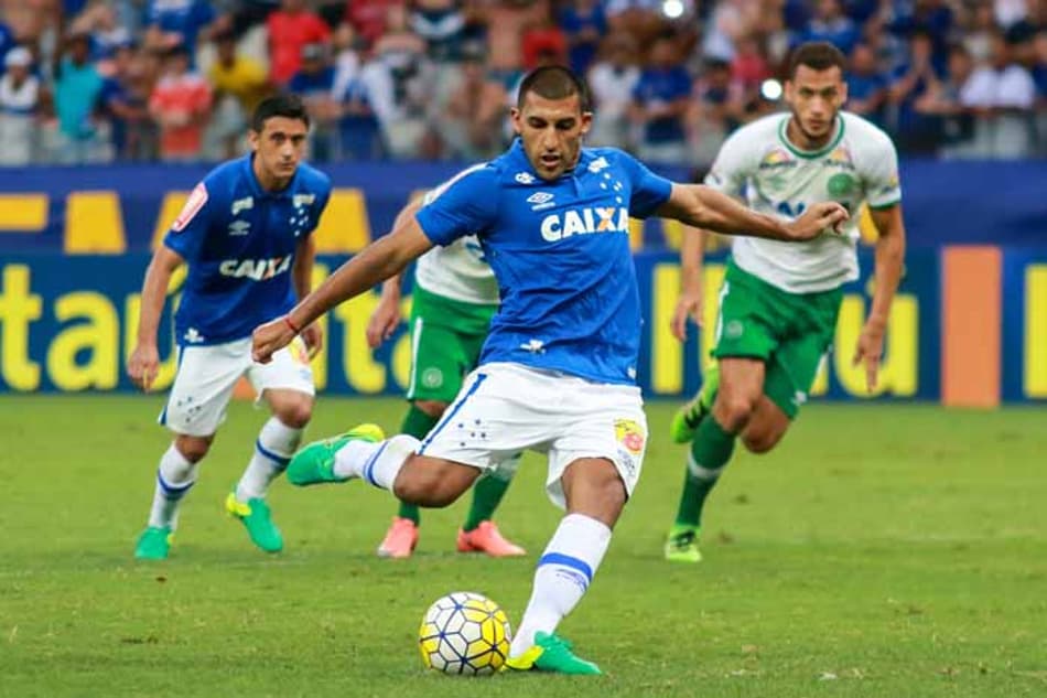 Cruzeiro 0x0 Chapecoense - Ábila perdendo pênalti