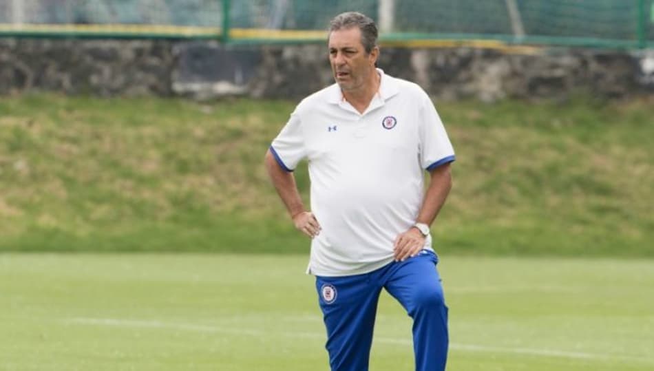 Após derrota para o Puebla, Tomás Boy entrega o cargo no Cruz Azul
