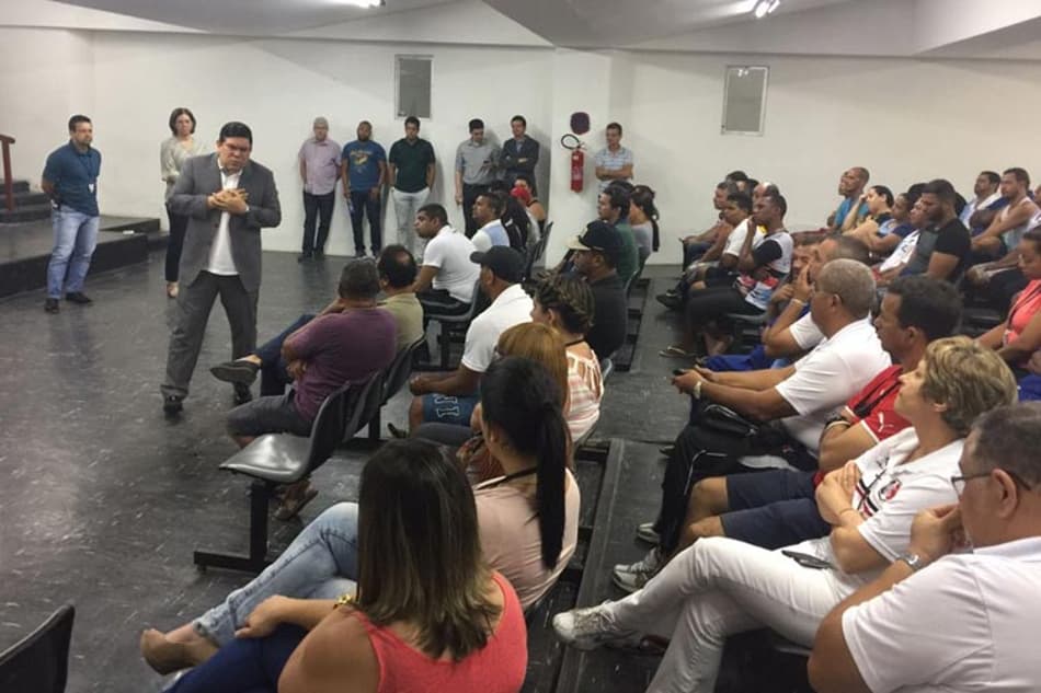 Após greve, funcionários do Santa Cruz receberam dois meses de salários atrasados nesta sexta-feira