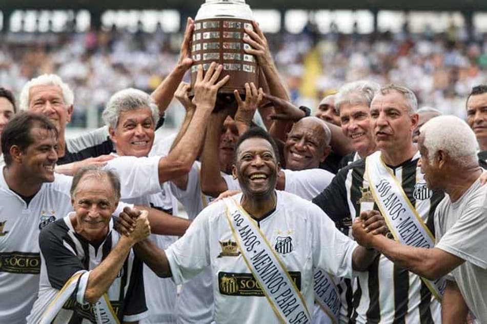 No aniversário do Santos, Pelé faz homenagem: ‘Meu grande amor!’