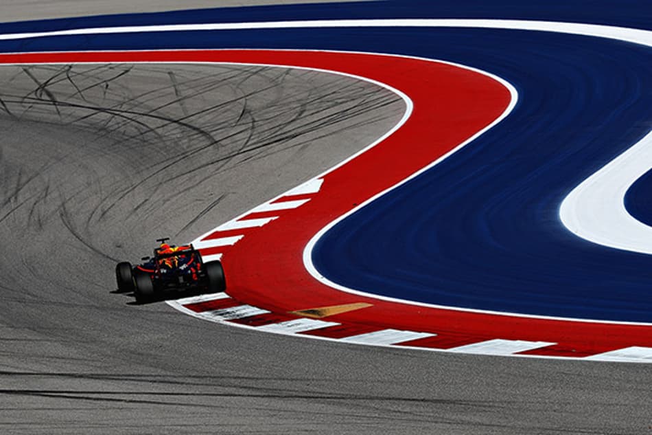 Ricciardo: "Briga entre Red Bull e Ferrari está confusa"