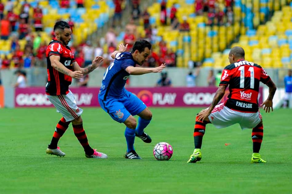 Números da Bola: Estatísticas de Flamengo 2×2 Corinthians