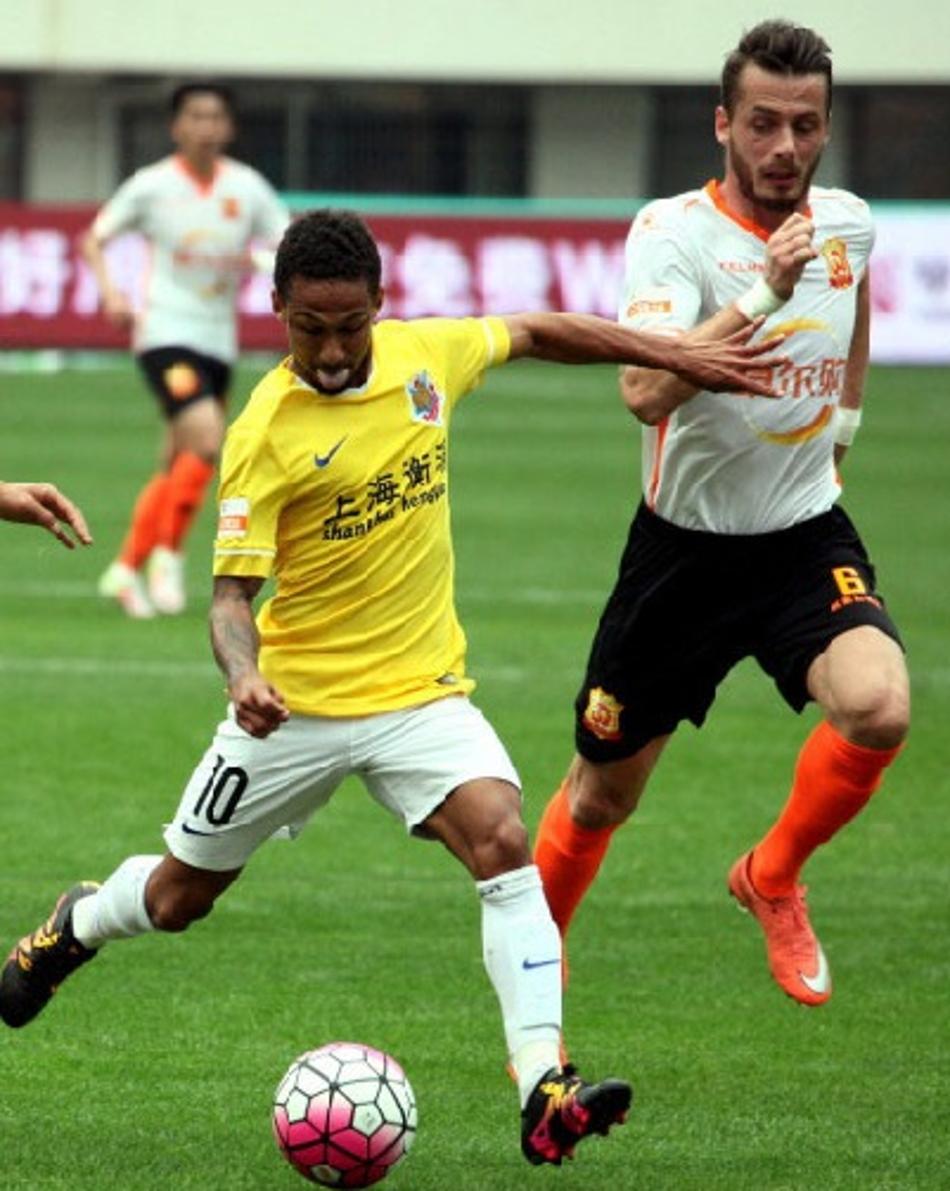 Ex-Flu, Biro Biro concorre a prêmio de melhor jogador da Série B chinesa