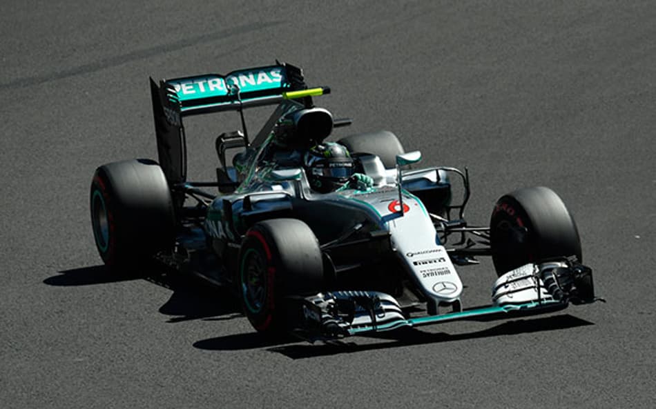 Largando em segundo, Rosberg pode ser campeão hoje