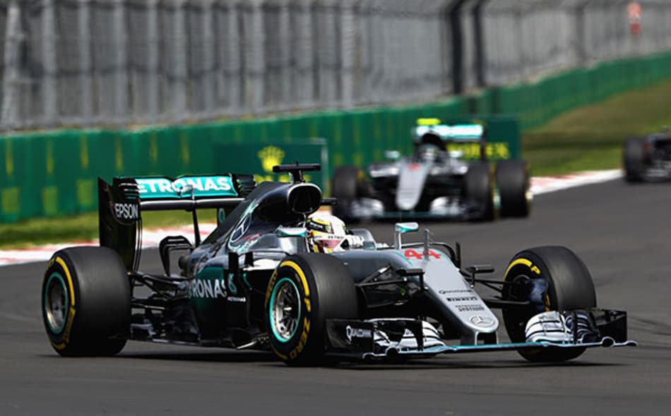 Hamilton vence no México e empurra a decisão para Interlagos