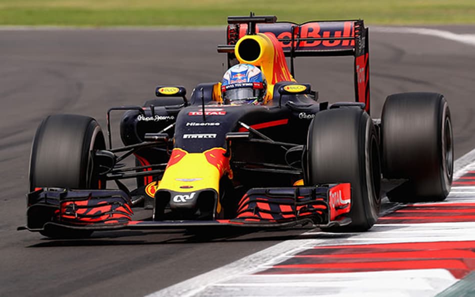 F1: “Eles fizeram melhor do que nós”, diz Ricciardo sobre rivais