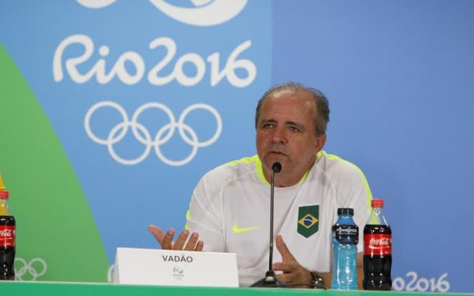 Vadão concorre a prêmio de melhor técnico de futebol feminino