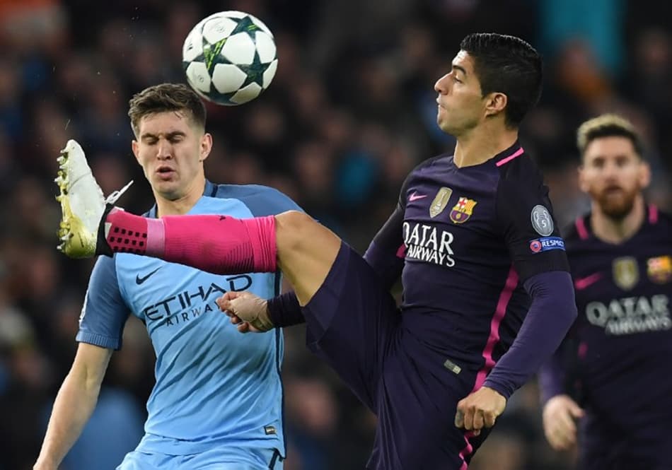 Em meio a especulações, Barça diz que renovará com Suárez em breve