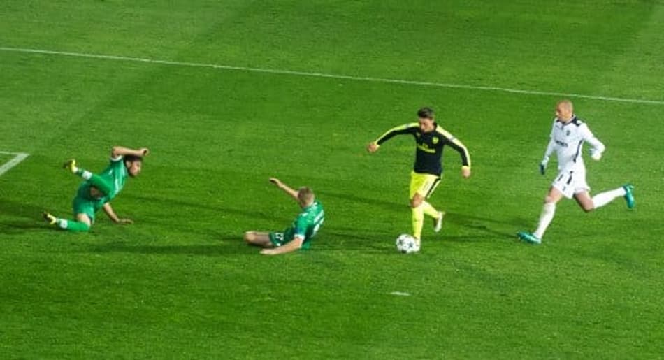 Özil - Ludogoret x Arsenal