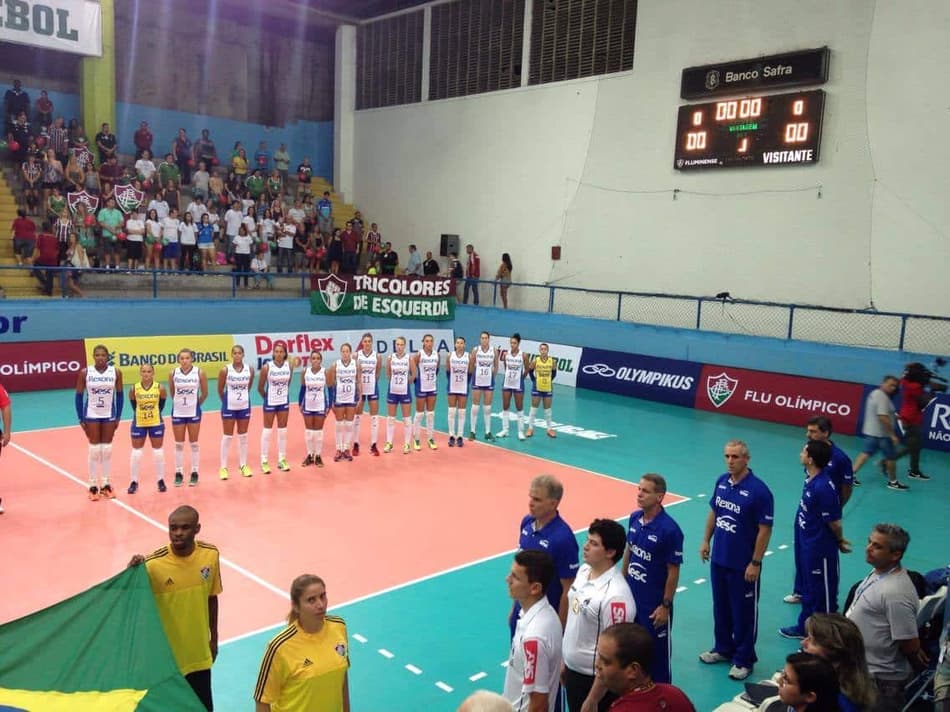 Rexona-Sesc estreia na Superliga feminina vencendo o Fluminense