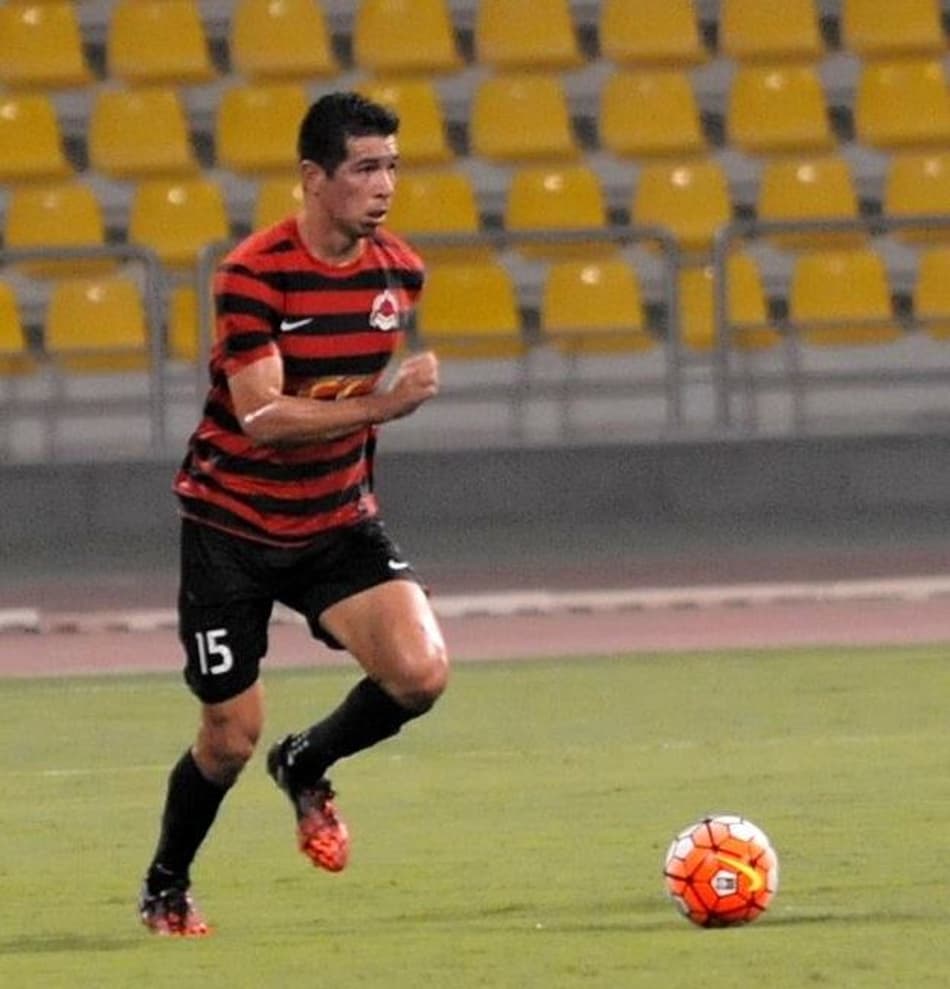Ex-Flamengo anuncia a aposentadoria dos gramados