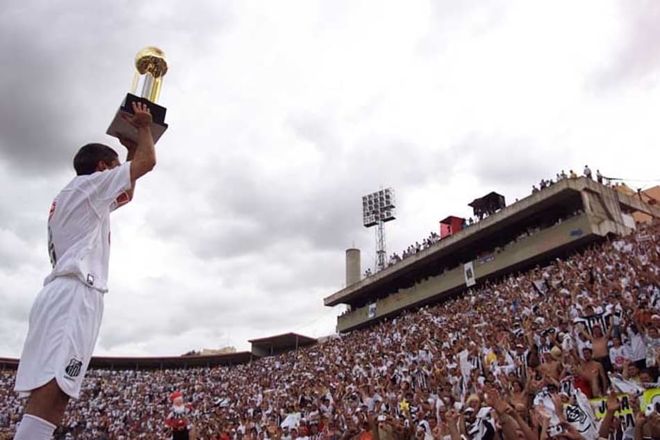 Em 2004, o Teixeirão foi palco do jogo que decidiu o Brasileirão. O Santos, de Ricardinho, bateu o Vasco por 2 a 1