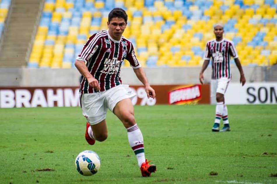 Osvaldo é sondado pelo Vitória, mas não pretende deixar o Fluminense em 2017