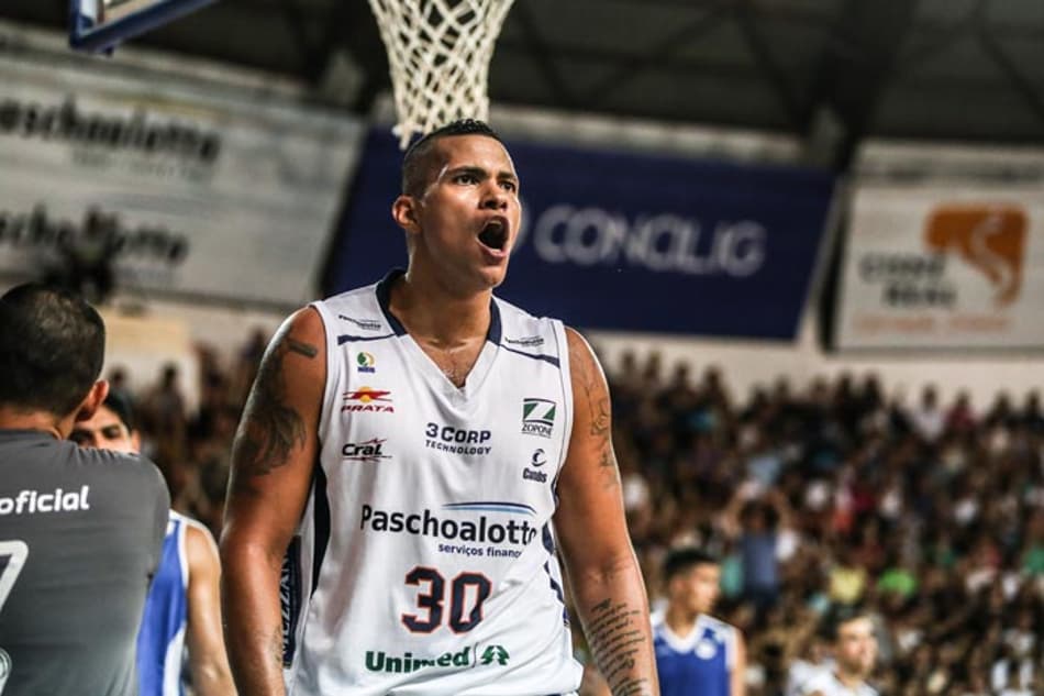 Basquete: Hettsheimeir troca Bauru por clube espanhol