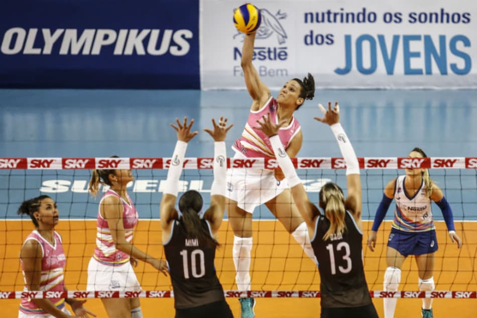 Vôlei Nestlé bate Pinheiros e chega a três vitórias na Superliga; Flu vence