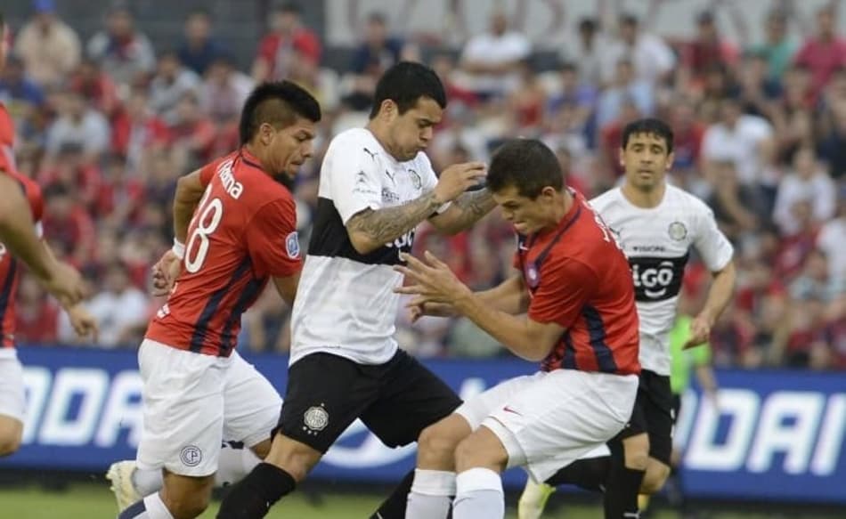 Olimpia e Cerro Porteño farão o grande clássico paraguaio com objetivos distintos