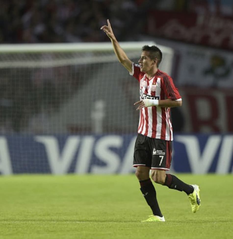Finalizações, gols e assistências: veja estatísticas de Carlos Auzqui, alvo do Botafogo