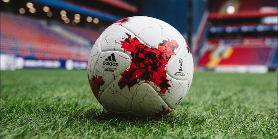Adidas lança bola para Copa das Confederações 2017