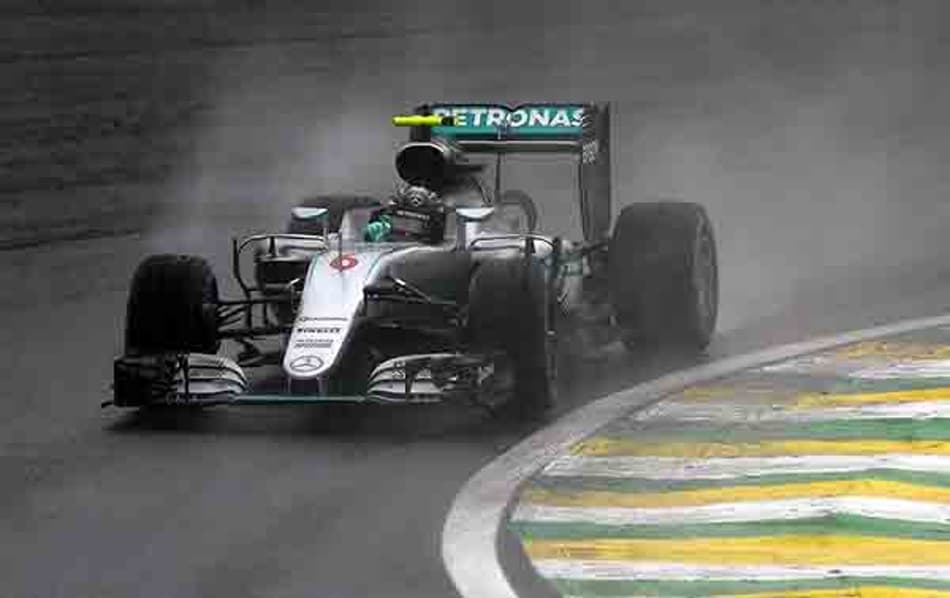 Precisando apenas de um pódio para ser campeão, Rosberg elogia prova de Hamilton