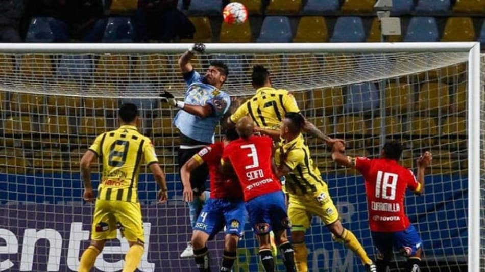 Everton garante vaga na semifinal da Copa do Chile