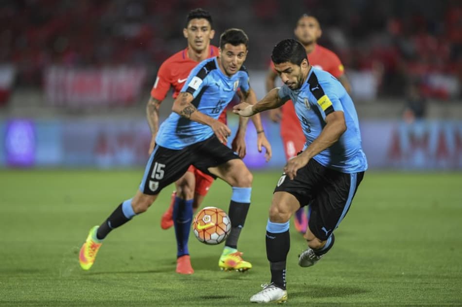 Suárez recebe pedido inusitado de criança: “Não morde ninguém na Copa”