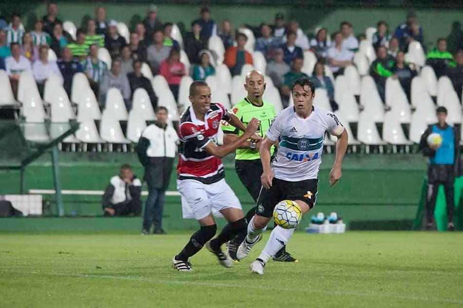 Coritiba x Santa Cruz - Kleber