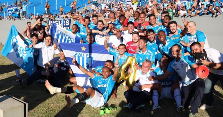 João Paulo comemora acesso do Avaí e revela emoção com a conquista