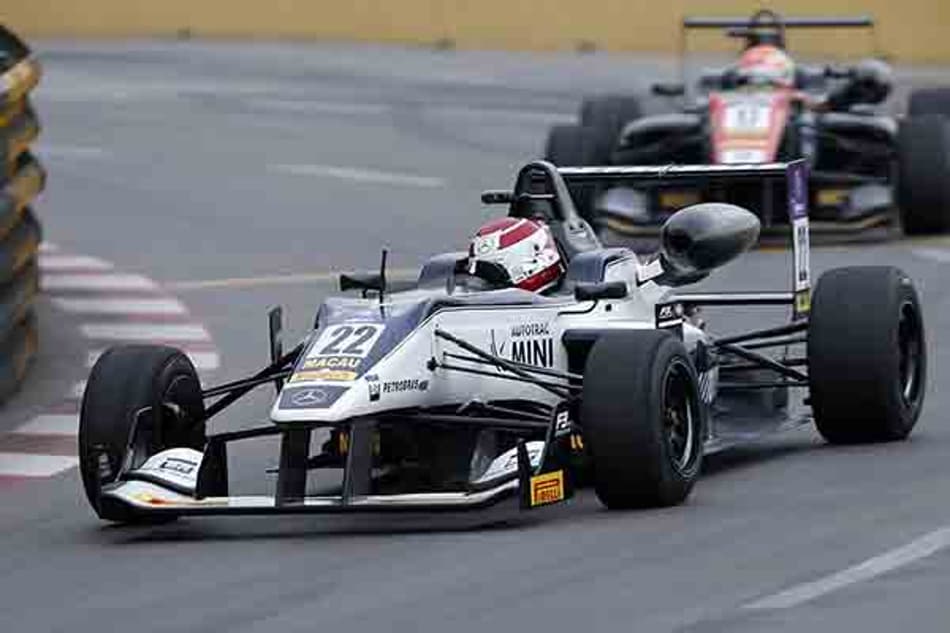 Pedro Piquet cumpre objetivo e termina GP de Macau entre os dez primeiros