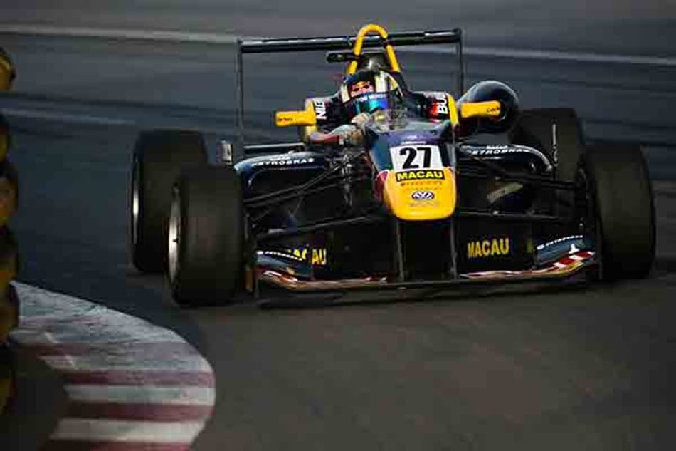 Sérgio Sette Câmara levou Brasil ao pódio do GP de Macau de F3