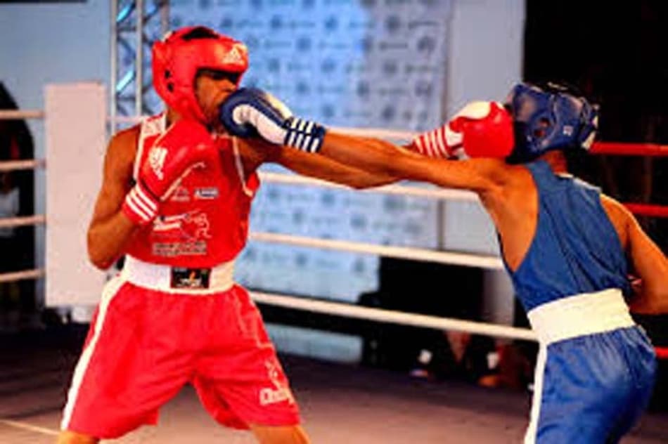 Desafio Rio X São Paulo de boxe esquenta areias de Copacabana