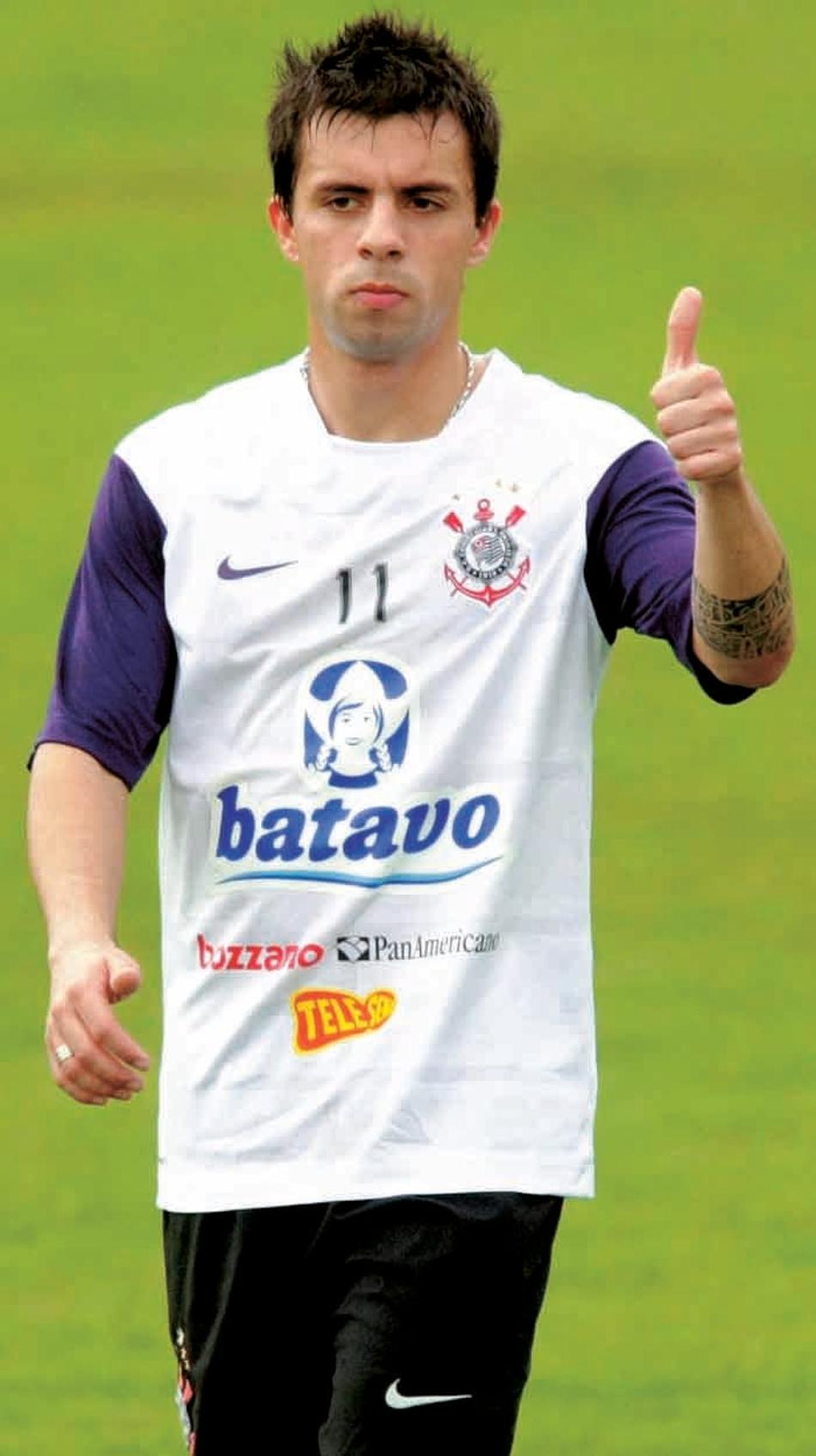 Ex-Corinthians mostra desejo de enfrentar jogador do Paris Saint-Germain